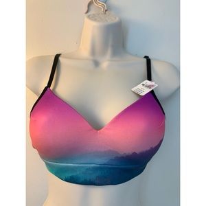 🆕VS Wire Free Bra